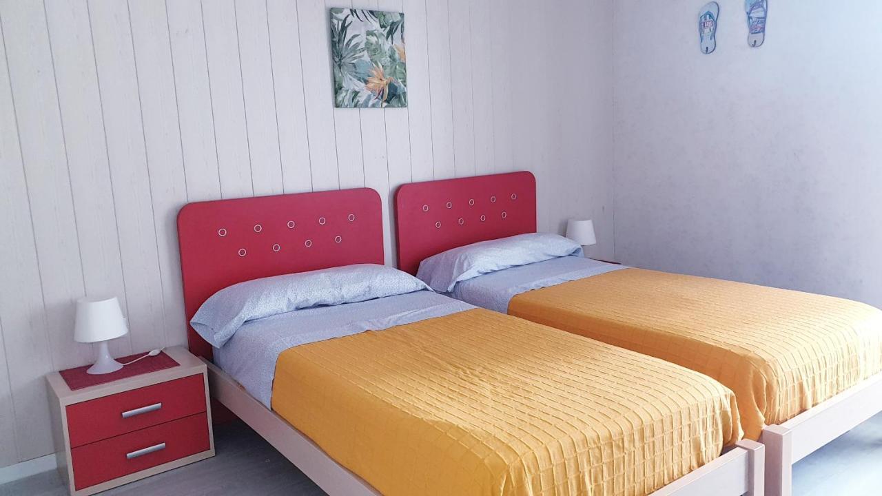 Apartamento playa LLevant mejor zona Salou Buitenkant foto